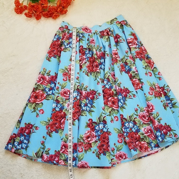 Vixen by Micheline Pitt Rose Floral Pleated Skirt - Picture 3 of 10